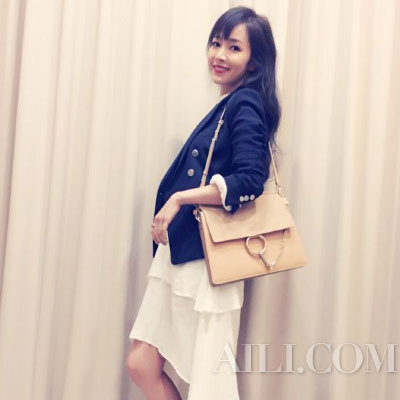 头发多长就有多仙  这些女星长发比较美