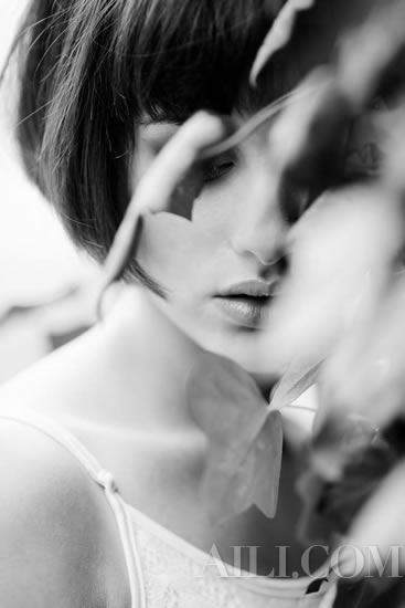 做一个有意境的女人 才会更有魅力又迷人