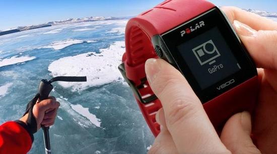 这款手表能远程GoPro 出去浪不带手机玩得更爽