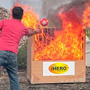 德国黑科技：把“精灵球”扔火堆里就能灭火