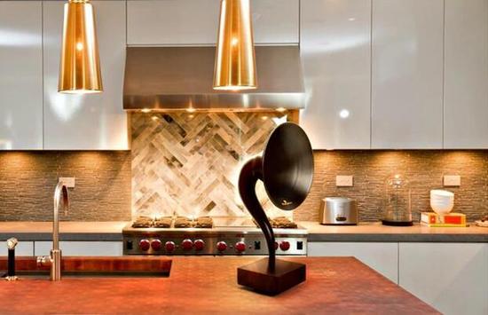 从此告别广场舞音效 用上它们瞬间提升逼格