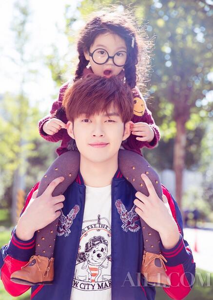 董力崔雅涵实力上演“董妈妈和她的阿拉球”