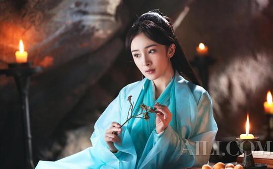 玄女+素锦+缪清+王鸥，团结起来都不是杨幂对手