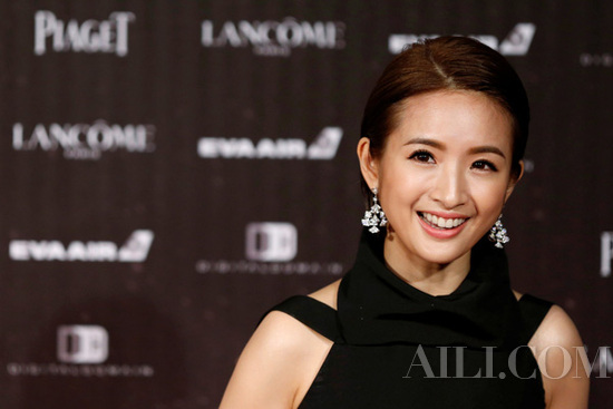 金马红毯只注意范冰冰周冬雨？林依晨才超美