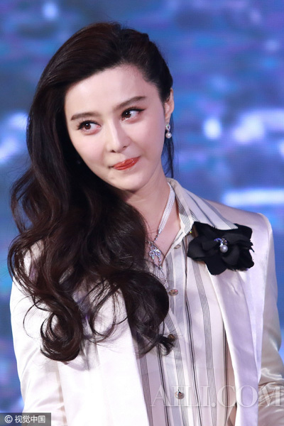 范冰冰谈见到偶像潘迎紫：就像姑娘们追鹿晗