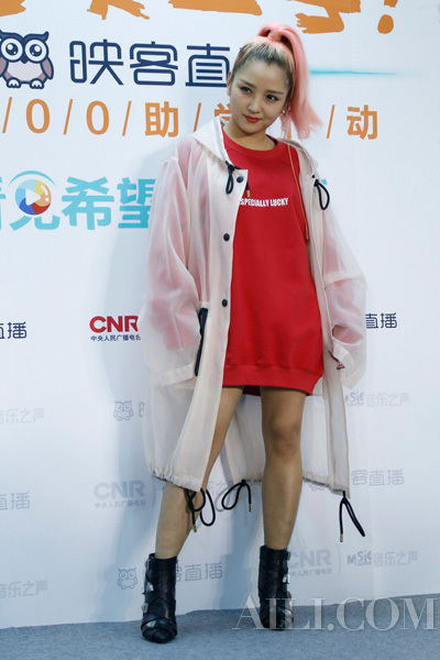 是不是何洁衣品变好了,赫子铭就不会离婚了?