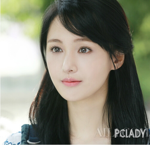 《微微一笑》杨洋郑爽雨中湿身吻 高颜值媲美护肤品广告