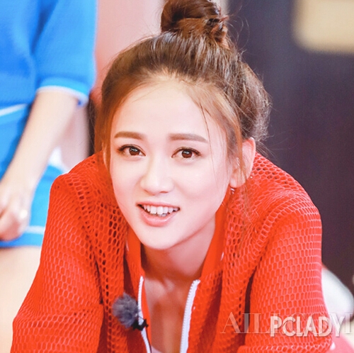 陈乔恩keep少女感全靠吃睾丸？还把江一燕给带坏了