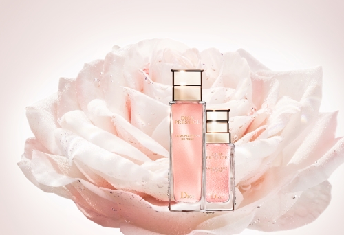 当传奇珍卉碰撞非凡科技，DIOR迪奥寻找最适合你的平衡呵护